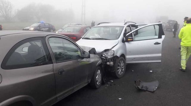 No se vieron: choque frontal de dos autos en el acceso a Sauce