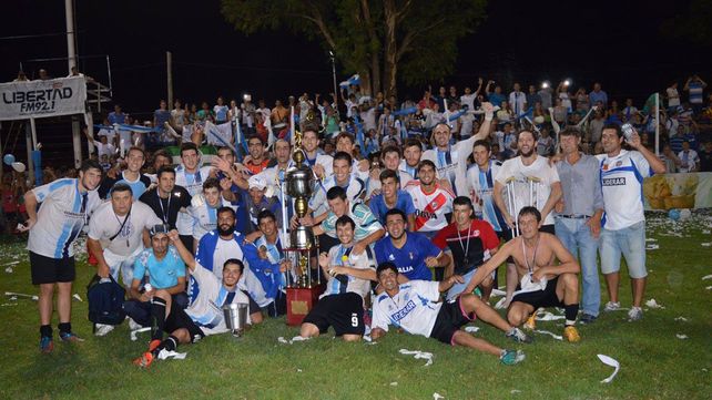 Copa de Verano. Atlético Lucas González conquistó la Copa de Verano 2017. En la final derrotó 3-1 a 25 de Mayo de Victoria.