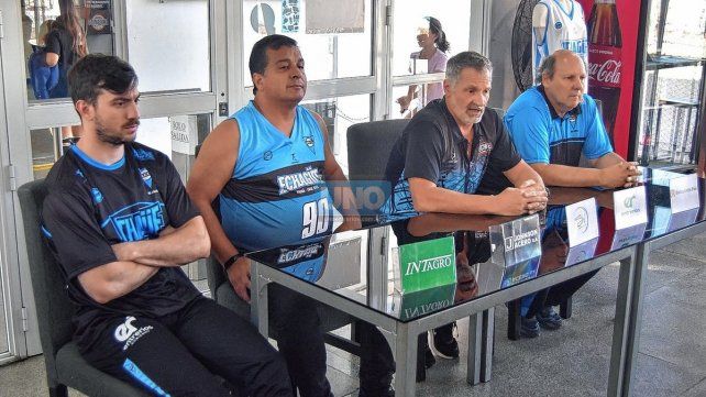 Echagüe presentó el plantel que debutará ante Colón.