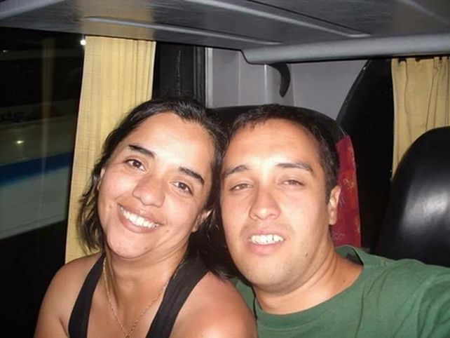 pacto suicida. Una investigación ministerial arrojó que Aldaya y López habían falsificado sus títulos analíticos.
