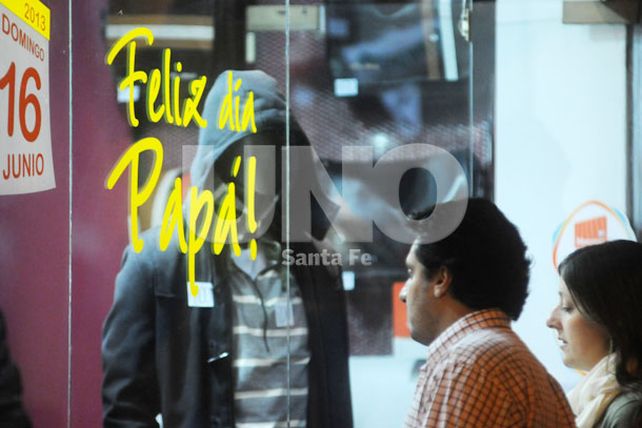 Día del Padre: los comercios santafesinos ya muestran ofertas