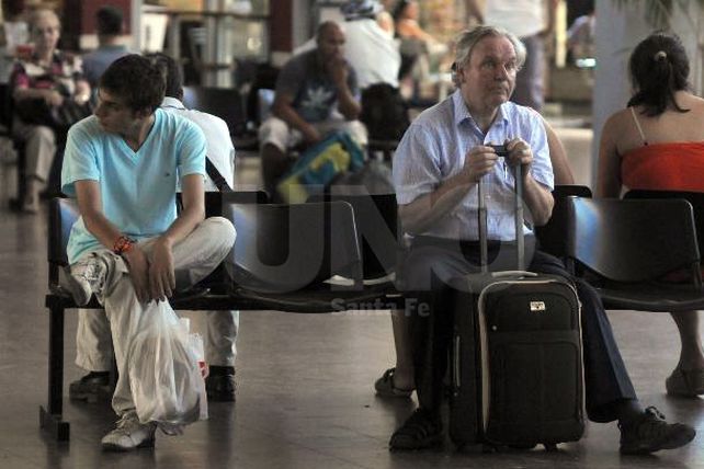 Cuarto intermedio para el paro de micros de larga distancia