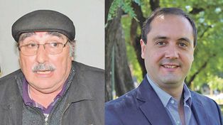 Ángel Landra, concejal de Viale; y el diputado Lamadrid, quien recibe las donaciones.