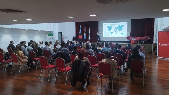 El taller se realizó en el edificio del Banco Municipal de Rosario, de San Martín al 700.