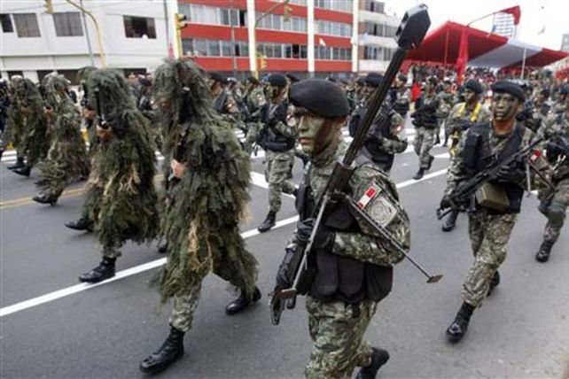 Detuvieron a un hombre disfrazado del personaje Guasón en un desfile en Perú