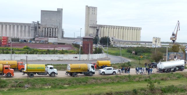 corte. Los camioneros cortaron un sector del Accesos Sur