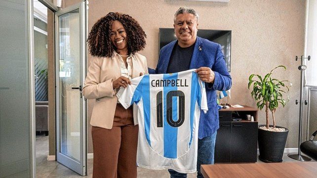El presidente de la AFA se reunió con la exvicepresidenta de Costa Rica El presidente de la AFA se reunió con la exvicepresidenta de Costa Rica