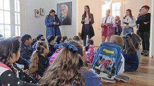 La idea. De la muestra es acercar la historia a los jóvenes y niños desde otro punto, proporcionando la posibilidad de imaginar y recrear la vida del prócer.