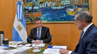 Massa, Scioli y una postal de unidad de cara a las Paso nacionales.
