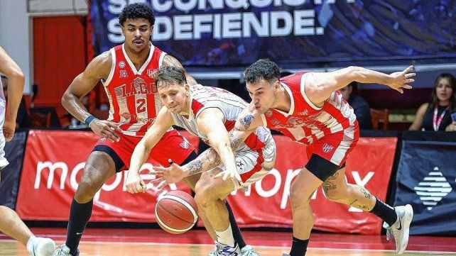 Al interminable marzo de Unión aún le queda Regatas Corrientes en su horizonte