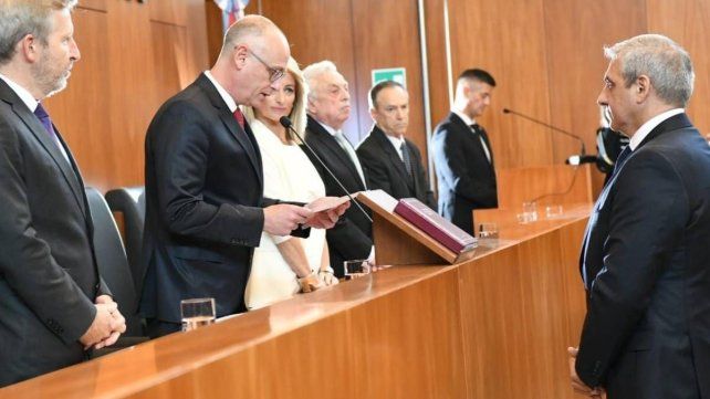 Carlos Tepsich juró como vocal del Tribunal de Justicia de Entre Ríos