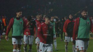 A Colón le faltó en Santa Fe lo que le sobró en Salta