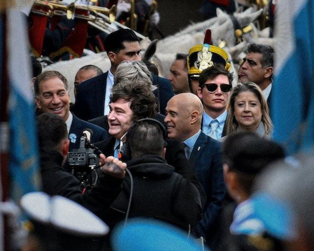 Parafraseando a Juego de tronos, Santiago Caputo sentenció: Viviré y moriré en mi puesto