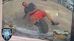 Video: denunció que lo atropelló un auto de conducción automática pero era todo mentira