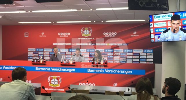 Lucas Alario se acordó de Colón en su primera conferencia de prensa