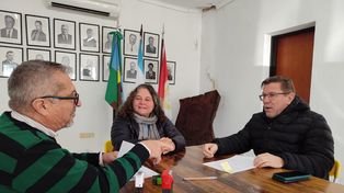 Borla en Colonia Angeloni: la Comuna firmó convenio por importante obra pública