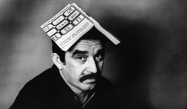 Foto de Sara Facio a un Gabriel García Márquez de aquellos años