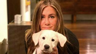 Juntos. Jennifer y su cachorro durante la noche del 24, antes de la polémica.&nbsp;