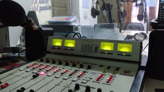 CONSOLA. La Radio Municipal de Villaguay: Todas las voces