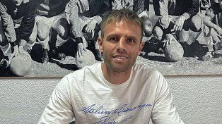 Colón hizo oficial la llegada del defensor Facundo Sánchez