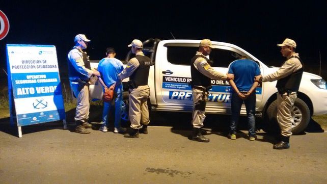 Alto Verde: cayeron presos dos muchachos con marihuana en un control de Prefectura Naval