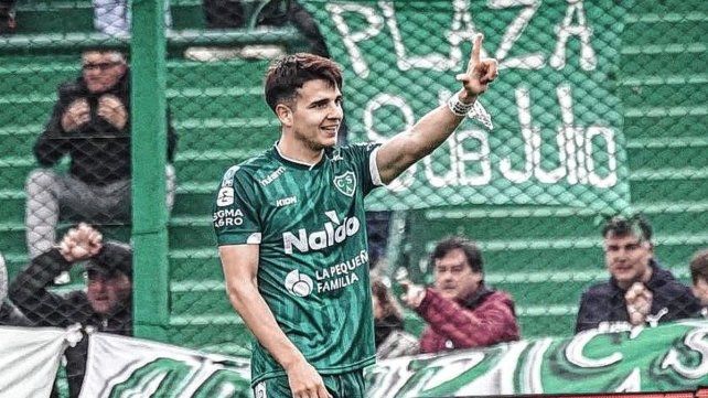 Sarmiento ganó de local.
