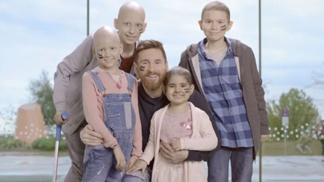Messi lanzó campaña para abrir un centro de tratamiento del cáncer infantil