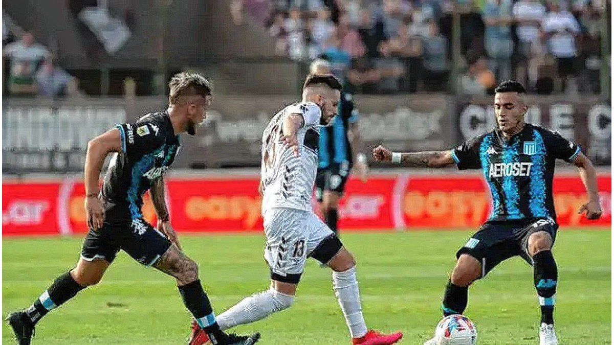 En plena crisis deportiva, Racing recibe a Platense en Avellaneda