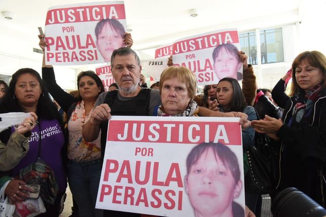 Pidieron prisión perpetua para los principales acusados en el caso de Paula Perassi