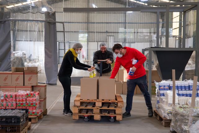 Organización. Muchos de los productos que se distribuyen son fraccionados en la empresa pública.