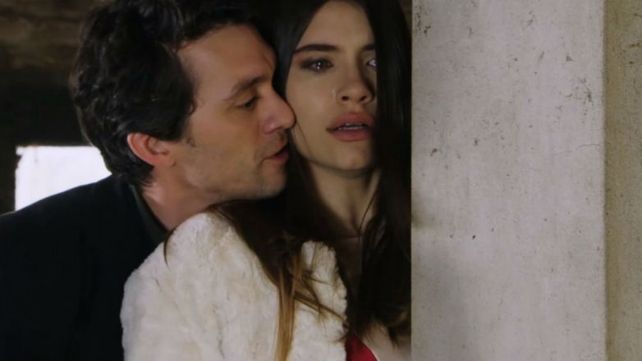 Fuerte escena de abuso sexual en Los ricos no piden permiso Fuerte escena de abuso sexual en Los ricos no piden permiso