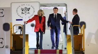 El video del incidente de pareja entre Macron y su esposa que sacude a Francia