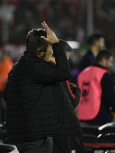 ¿Kudelka piensa en irse de Newells? Qué dijeron desde el entorno del entrenador