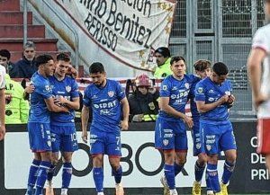 Unión buscará un impostergable triunfo ante Godoy Cruz en el 15 de Abril