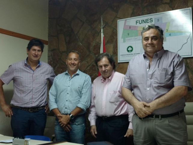 Empujando. El diputado Eggimann y el edil Santacroce respaldan la iniciativa.