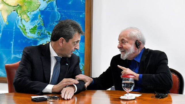 Encuentro. Massa se reunió ayer con el presidente Lula Da Silva.