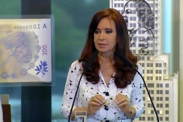 La Presidenta lanzó un programa de protección social para los jóvenes