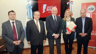 Entregaron certificados de aptitud ambiental a diez empresas santafesinas