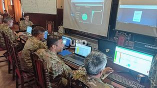 La seguridad de las elecciones. Desde el puesto de comando en el Liceo Militar se realiza un monitoreo en tiempo real de todas las operaciones.