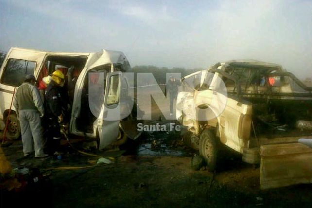 Son diez los muertos en un violento choque frontal en Tostado