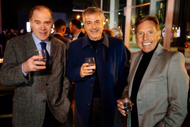 José Luis Aparicio, Roberto Antoniz y Miguel Angel Russo. 