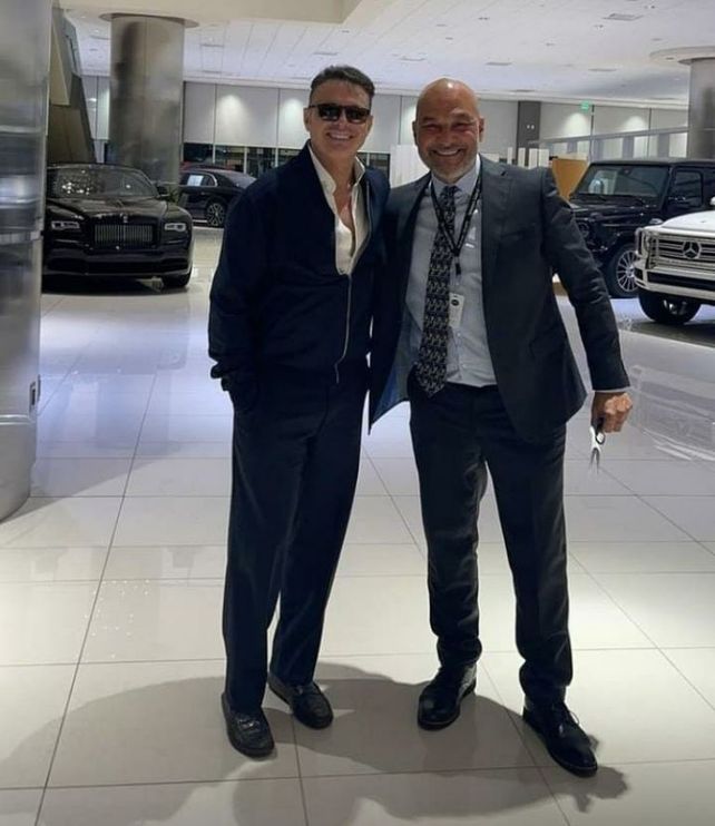 Luis Miguel se dejó fotografiar para desmentir las especulaciones sobre su salud