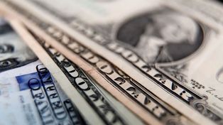El dólar blue subió 20 pesos y los financieros cotizaron a la baja