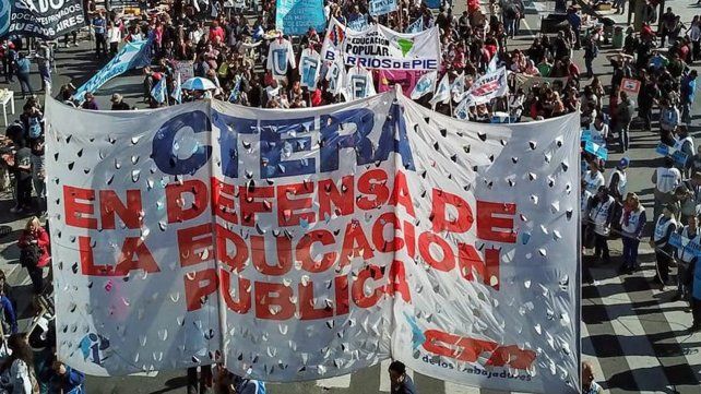 Ctera convocó a un paro docente nacional para este jueves