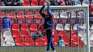 Una atajada de Moyano es candidata a la mejor de julio