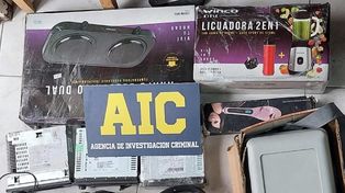 Allanaron un domicilio buscando una trompeta robada y encontraron numerosos objetos