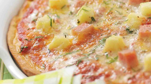 La polémica sobre si la pizza debe llevar ananá se convirtió en cuestión de Estado