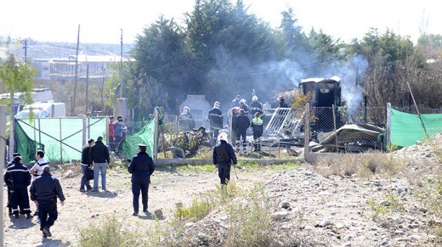Una mujer y tres menores fallecieron en un incendio en Mendoza