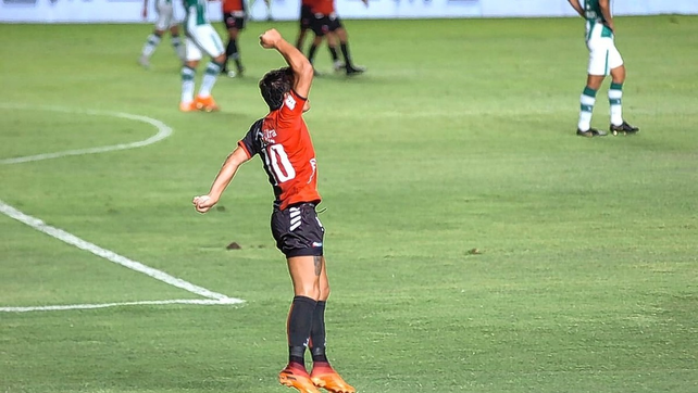 El Pulga atraviesa su mejor presente goleador con la camiseta de Colón. Marcó cinco tantos en ocho partidos