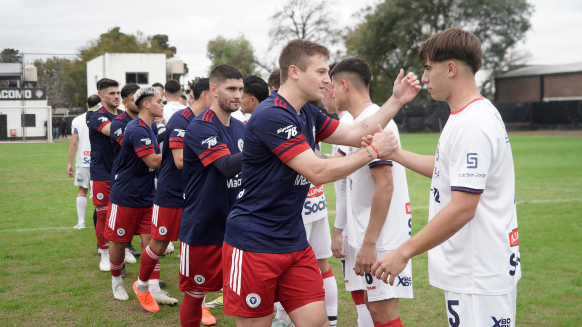 Primera C: Leones FC define de local, Córdoba de visitante y en cancha neutral Argentino